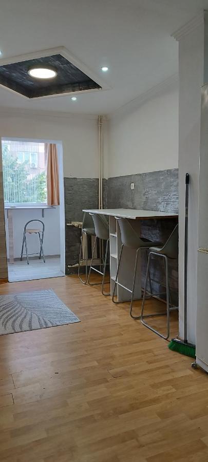 Lora'S House Daire Oradea Dış mekan fotoğraf